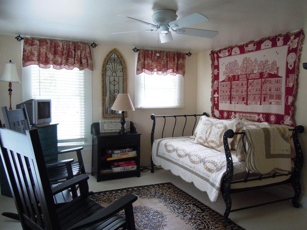 Carriage House Fredericksburg Bed & Breakfast Luaran gambar