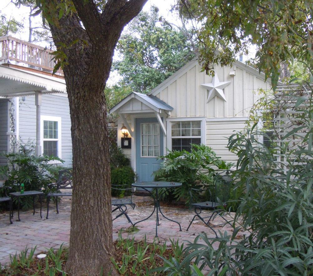 Carriage House Fredericksburg Bed & Breakfast Luaran gambar