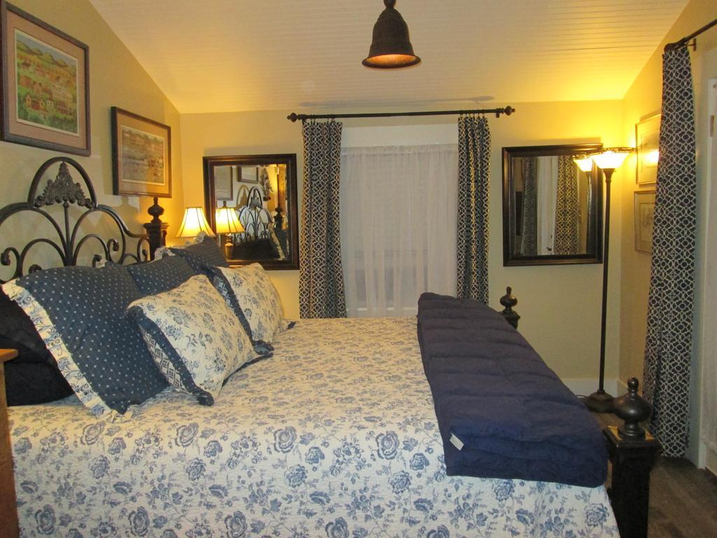 Carriage House Fredericksburg Bed & Breakfast Luaran gambar