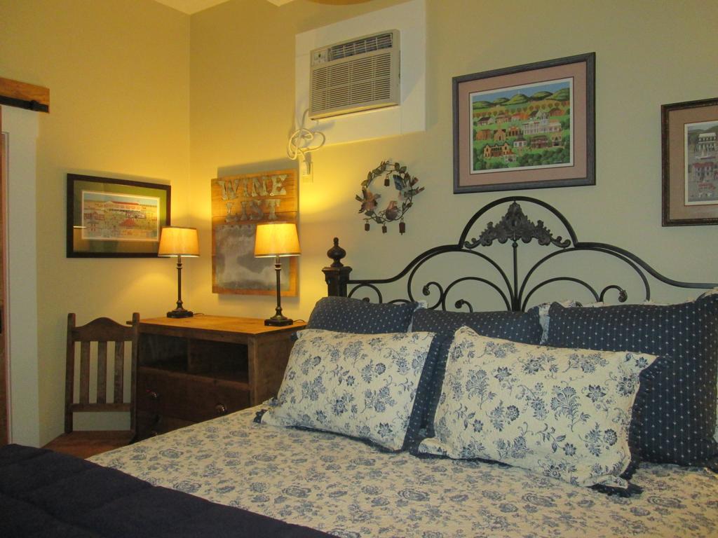 Carriage House Fredericksburg Bed & Breakfast Luaran gambar